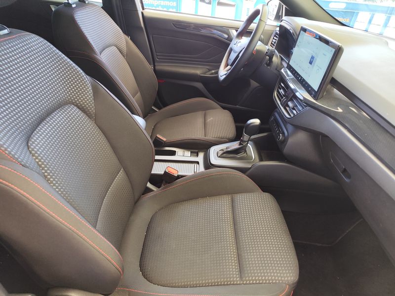 Ford Focus 1.0 EcoBoost Mild-Hybrid ST-Line 2024 – снимка 10