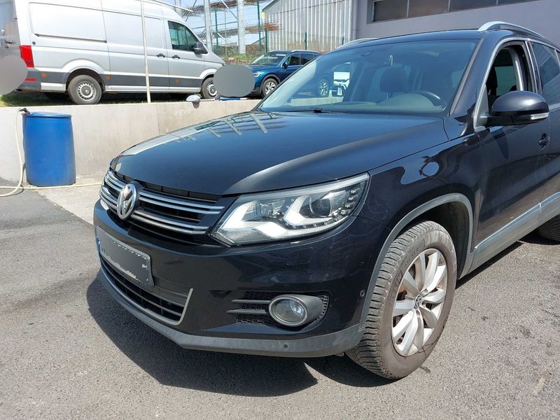 Volkswagen Tiguan 2.0 TDI Sportline Business BlueMotion Tech 2013 – снимка 2
