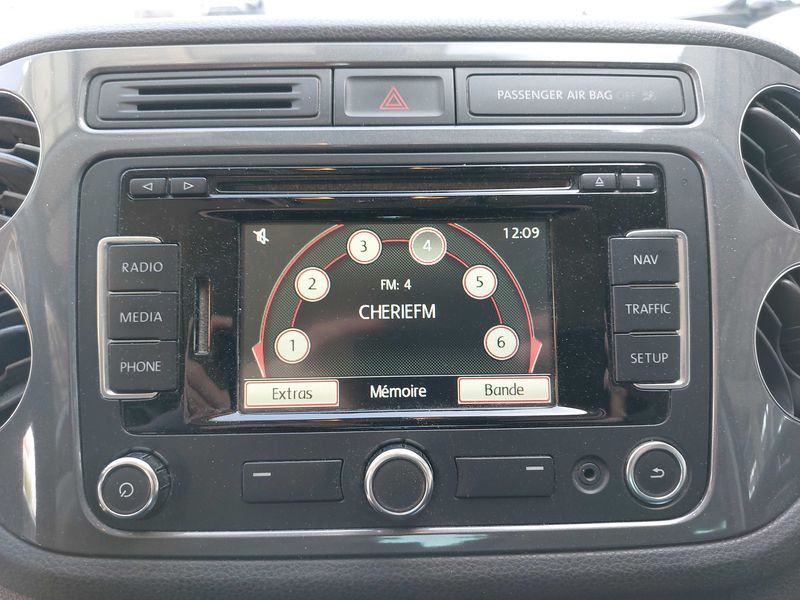 Volkswagen Tiguan 2.0 TDI Sportline Business BlueMotion Tech 2013 – снимка 30
