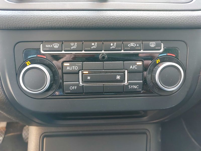 Volkswagen Tiguan 2.0 TDI Sportline Business BlueMotion Tech 2013 – снимка 29