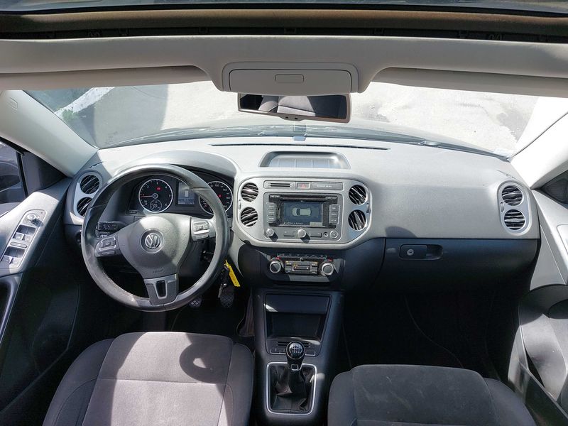 Volkswagen Tiguan 2.0 TDI Sportline Business BlueMotion Tech 2013 – снимка 11