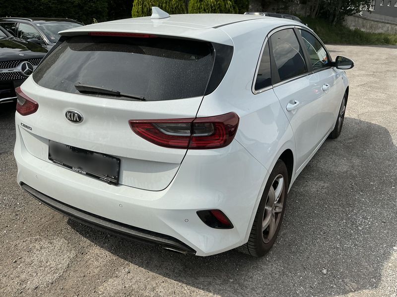 Kia cee'd 1.6 CRDi Edition 7 2018 – снимка 8