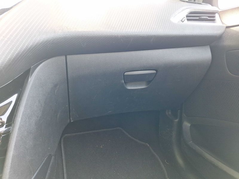 Peugeot 2008 1.6 Allure 2013 – снимка 54