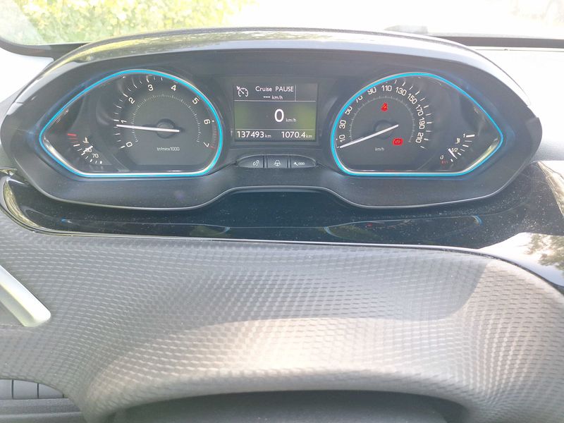 Peugeot 2008 1.6 Allure 2013 – снимка 12
