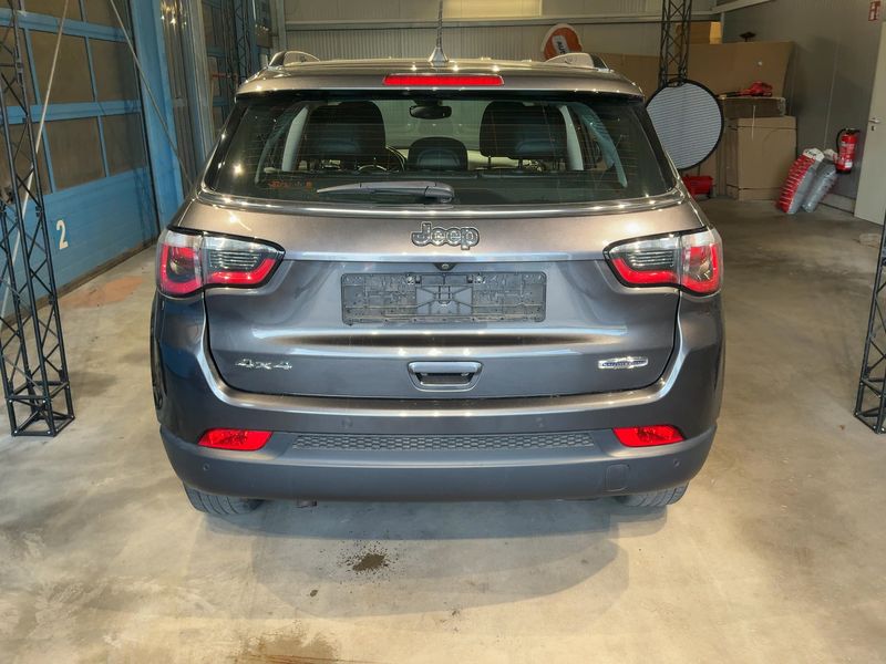 Jeep Compass 2.0 M-Jet Longitude 4WD 2019 – снимка 7