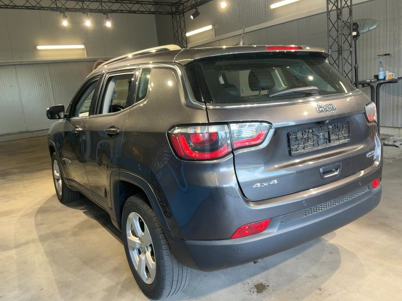 Jeep Compass 2.0 M-Jet Longitude 4WD 2019 – снимка 6