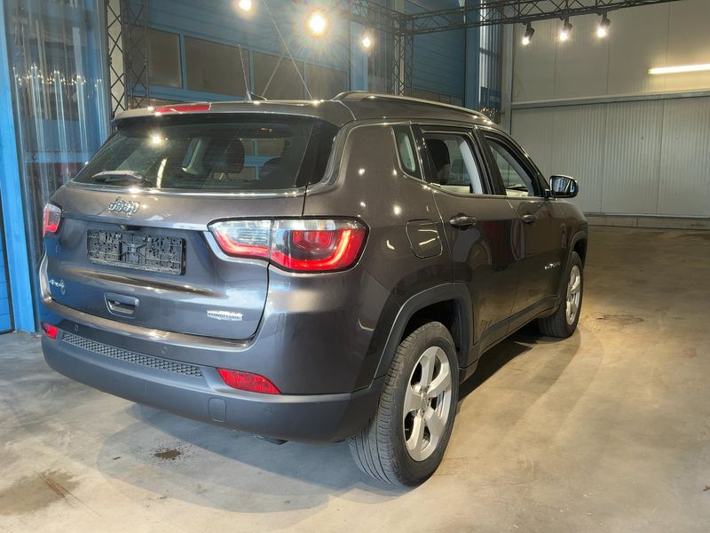 Jeep Compass 2.0 M-Jet Longitude 4WD 2019 – снимка 8