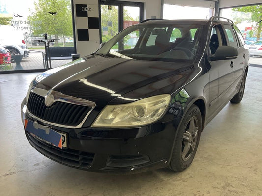 Skoda Octavia 1.4 TSI Ambiente 2010 – снимка 1