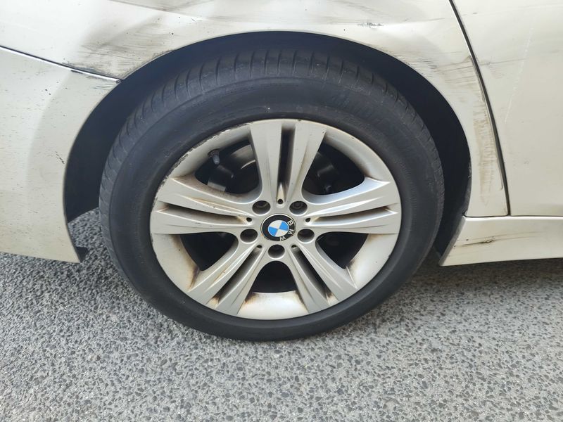 BMW 3er 318d Sport Line 2016 – снимка 18