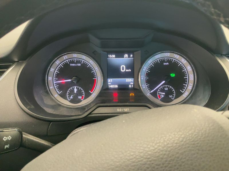 Skoda Octavia 2.0 TDI Drive 2017 – снимка 19