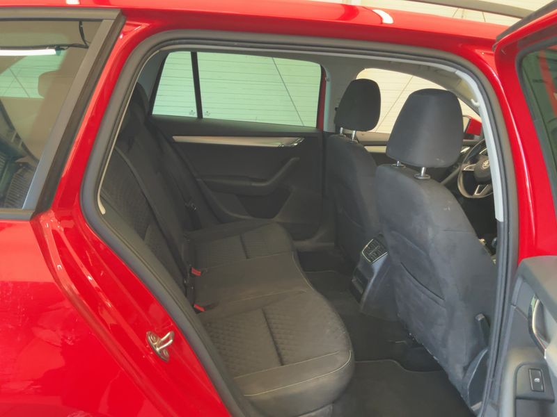 Skoda Octavia 2.0 TDI Drive 2017 – снимка 20