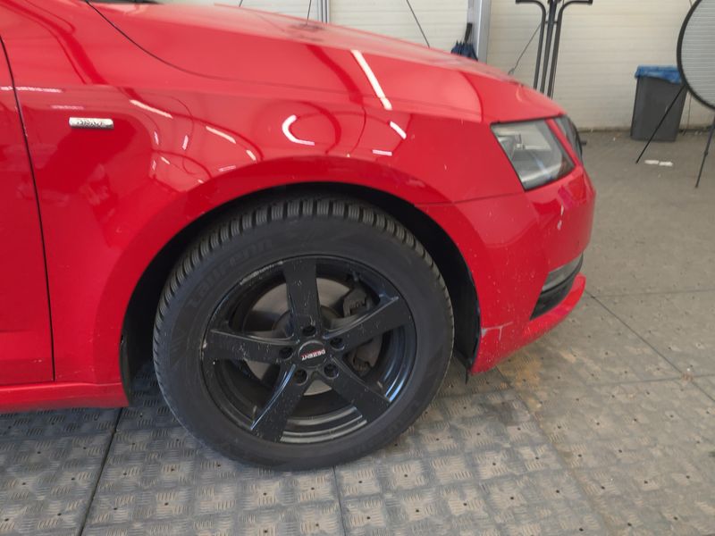 Skoda Octavia 2.0 TDI Drive 2017 – снимка 11