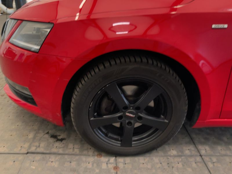 Skoda Octavia 2.0 TDI Drive 2017 – снимка 3