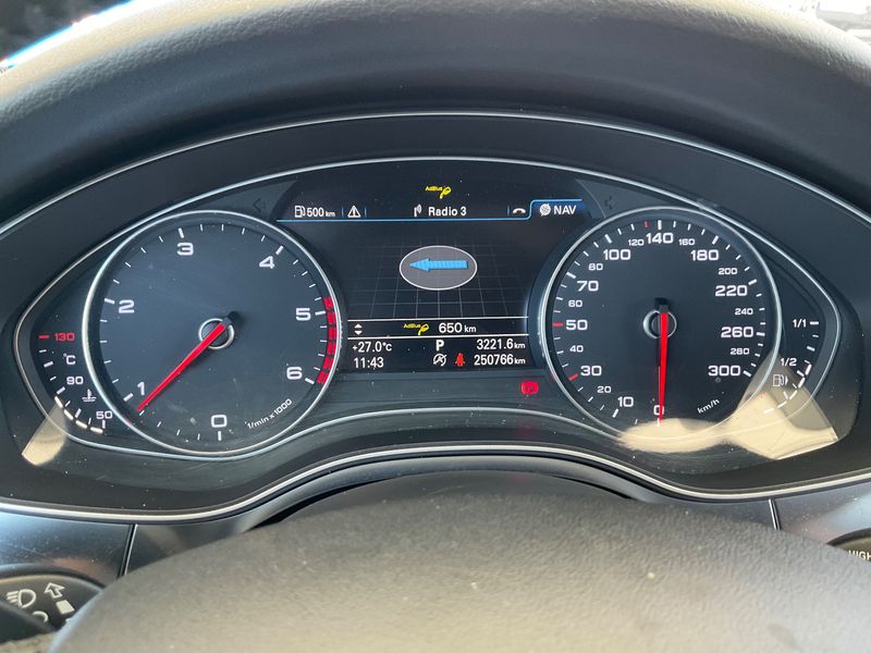 Audi A6 2.0 TDI ultra 2015 – снимка 18