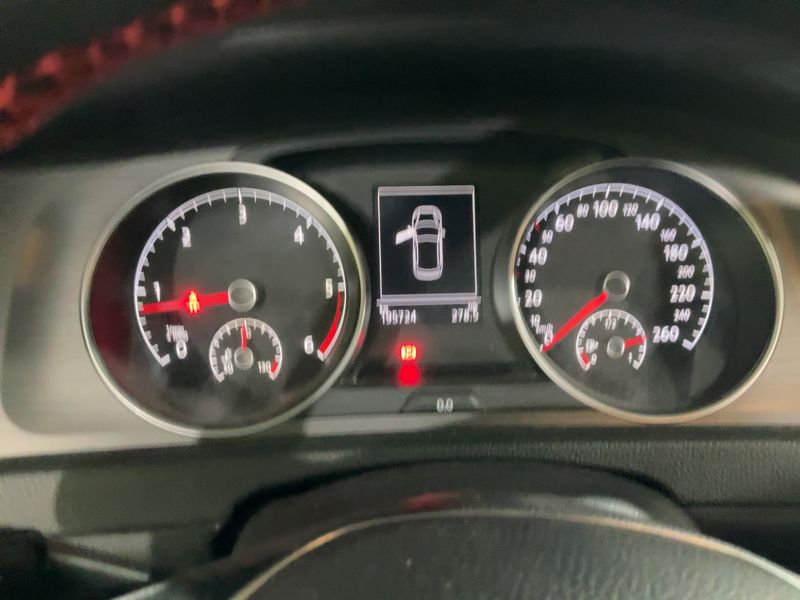 Volkswagen Golf VII 1.6 TDI Advance BlueMotion Tech 2013 – снимка 18