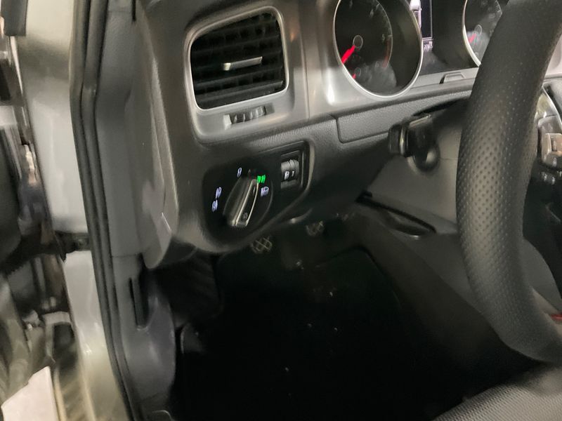 Volkswagen Golf VII 1.6 TDI Advance BlueMotion Tech 2013 – снимка 29