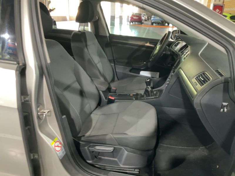 Volkswagen Golf VII 1.6 TDI Advance BlueMotion Tech 2013 – снимка 16