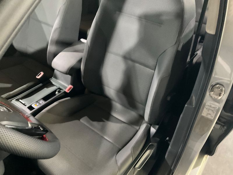 Volkswagen Golf VII 1.6 TDI Advance BlueMotion Tech 2013 – снимка 23