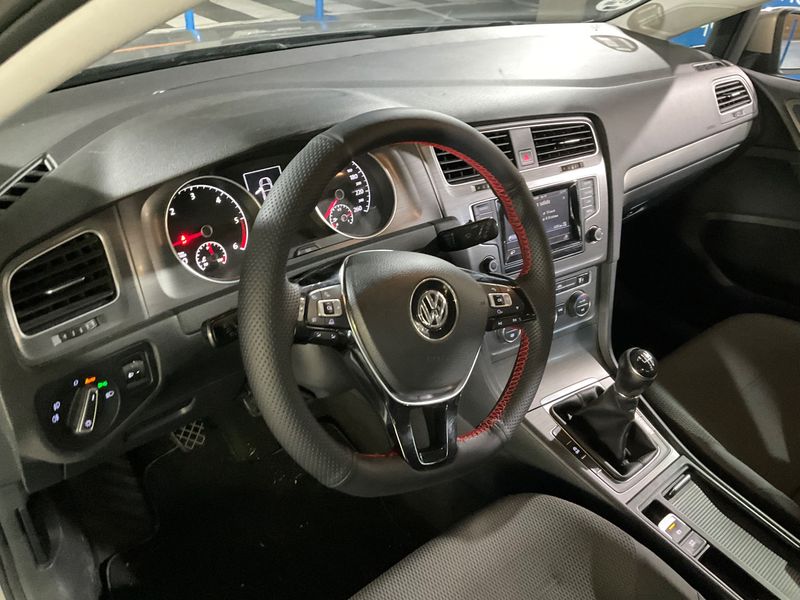 Volkswagen Golf VII 1.6 TDI Advance BlueMotion Tech 2013 – снимка 30
