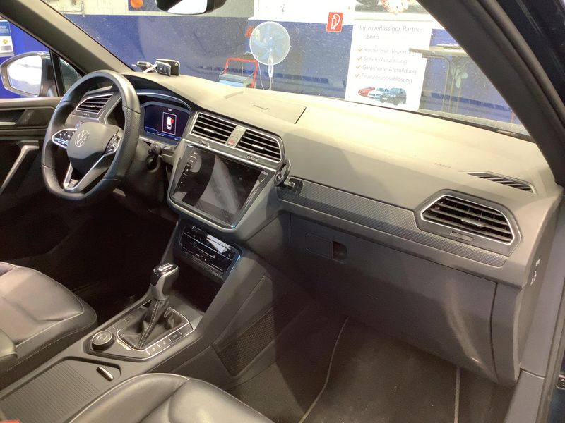 Volkswagen Tiguan 2.0 TDI R-Line 4Motion 2022 – снимка 17