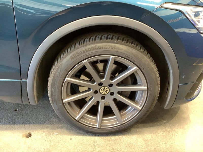 Volkswagen Tiguan 2.0 TDI R-Line 4Motion 2022 – снимка 11