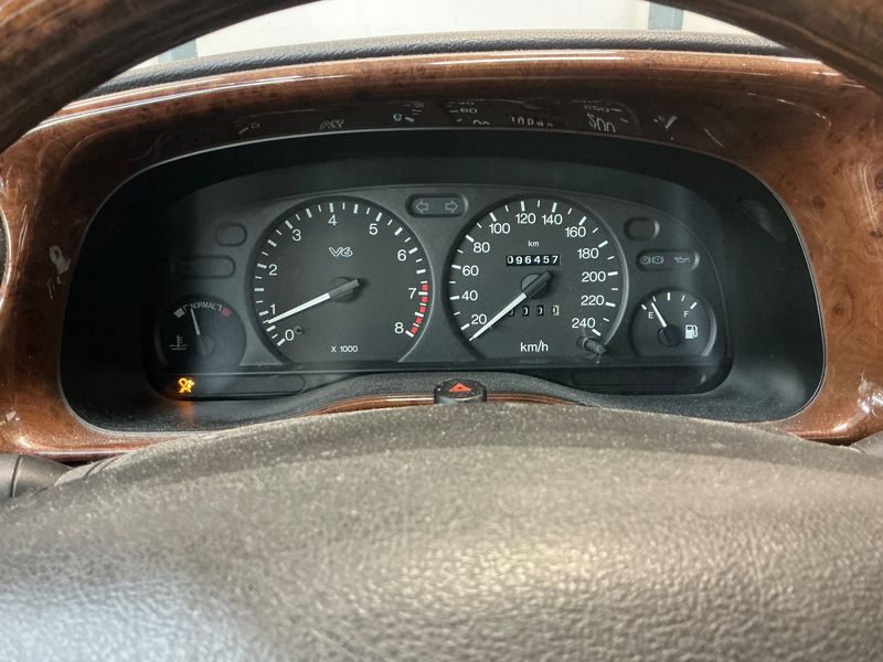 Ford Mondeo 2.5 V6 Ghia 1997 – снимка 4