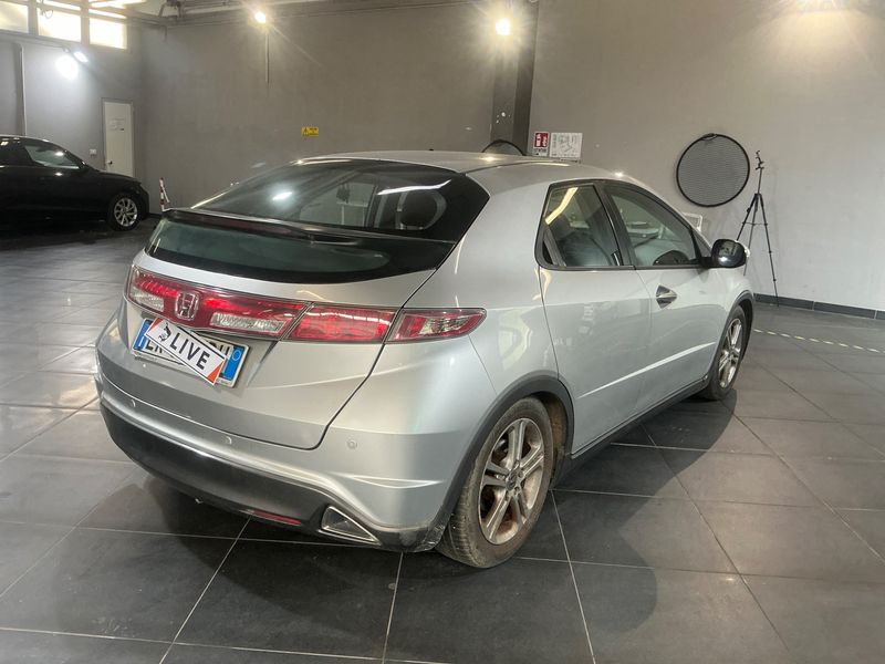 Honda Civic 1.4 Elegance Limited Edition 2011 – снимка 2