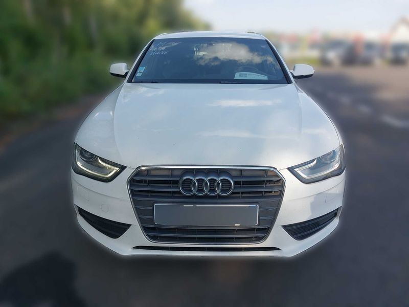 Audi A4 2.0 TDI S line 2012 – снимка 7