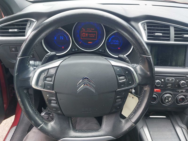 Citroen DS4 1.6 e-HDi SoChic 2013 – снимка 47