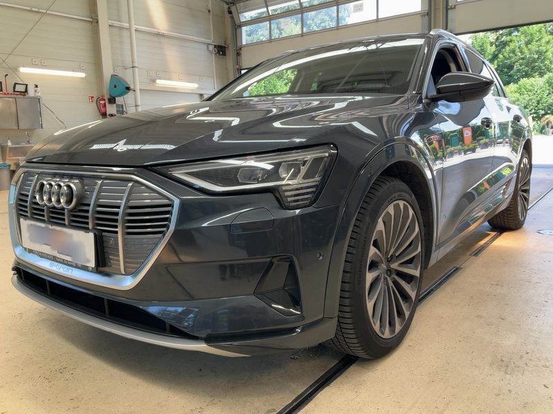 Audi e-tron 55 quattro Advanced 2019 – снимка 1