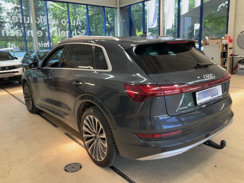Audi e-tron 55 quattro Advanced 2019 – снимка 6