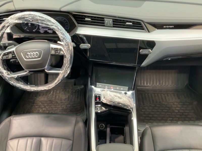 Audi e-tron 55 quattro Advanced 2019 – снимка 17