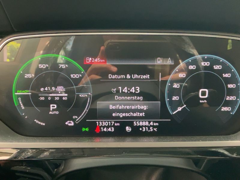 Audi e-tron 55 quattro Advanced 2019 – снимка 18