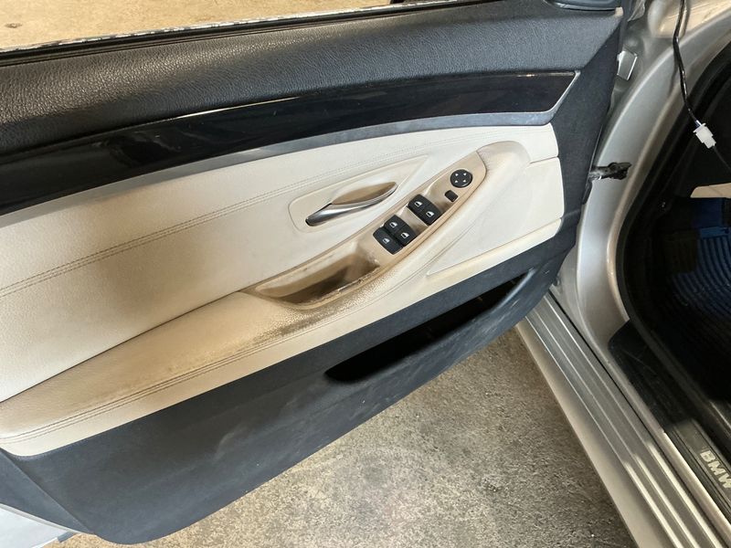 BMW 5er 525d 2010 – снимка 26