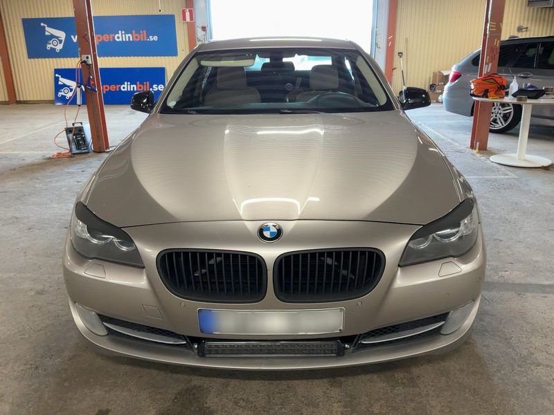 BMW 5er 525d 2010 – снимка 9