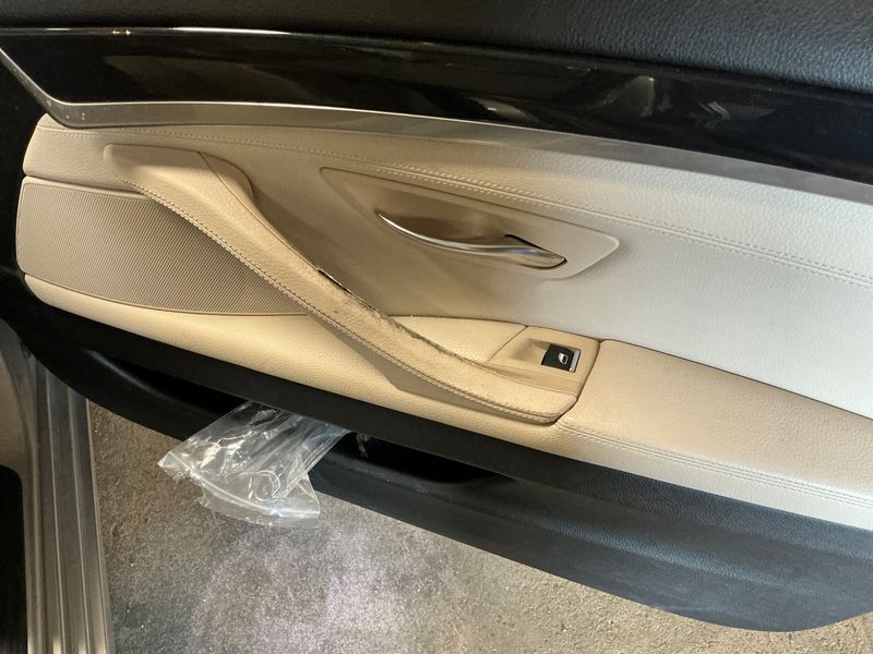 BMW 5er 525d 2010 – снимка 24