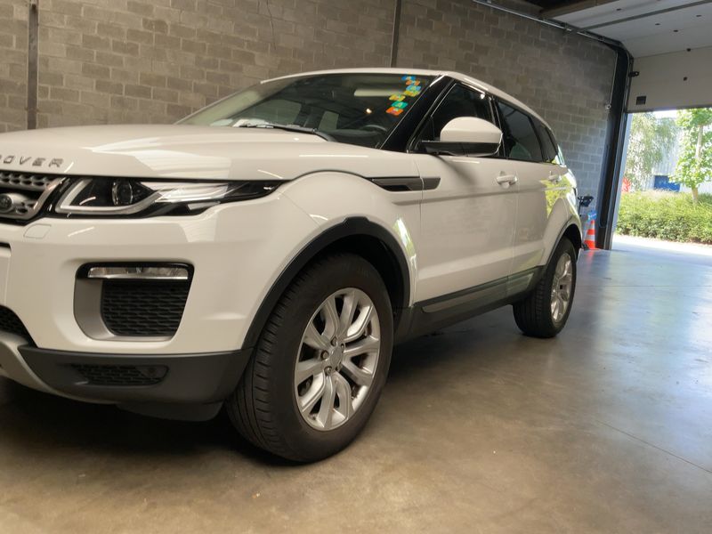 Land Rover Evoque 2.0 Td4 SE 2016 – снимка 2