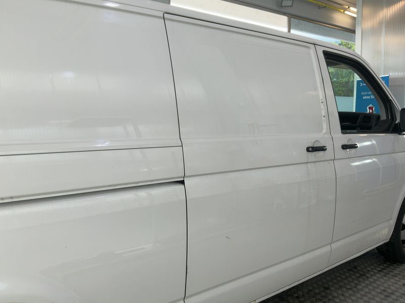 Volkswagen T6 Transporter 2.0 TDI Kasten lang 4Motion 2018 – снимка 10
