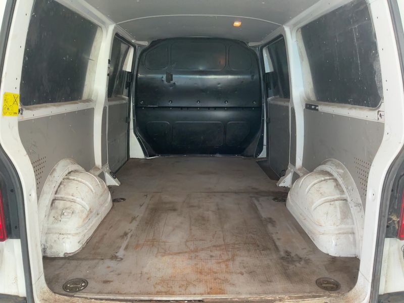 Volkswagen T6 Transporter 2.0 TDI Kasten lang 4Motion 2018 – снимка 15