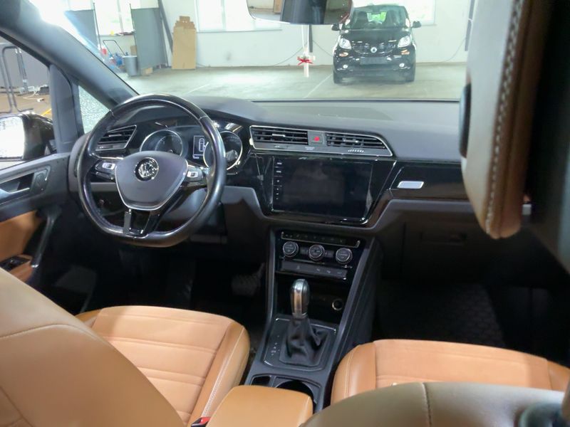 Volkswagen Touran 1.6 TDI Comfortline BlueMotion Tech 2017 – снимка 18