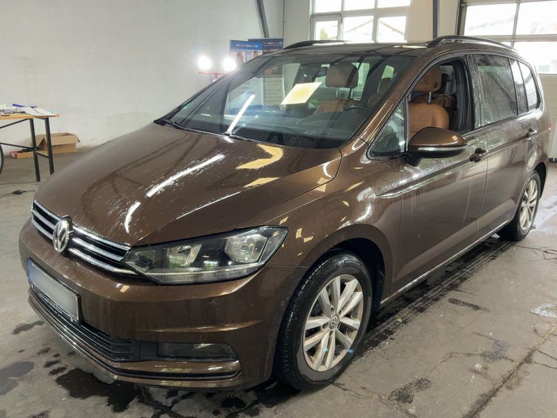 Volkswagen Touran 1.6 TDI Comfortline BlueMotion Tech 2017 – снимка 1