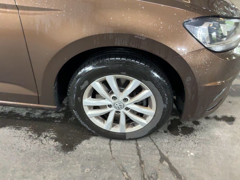 Volkswagen Touran 1.6 TDI Comfortline BlueMotion Tech 2017 – снимка 11