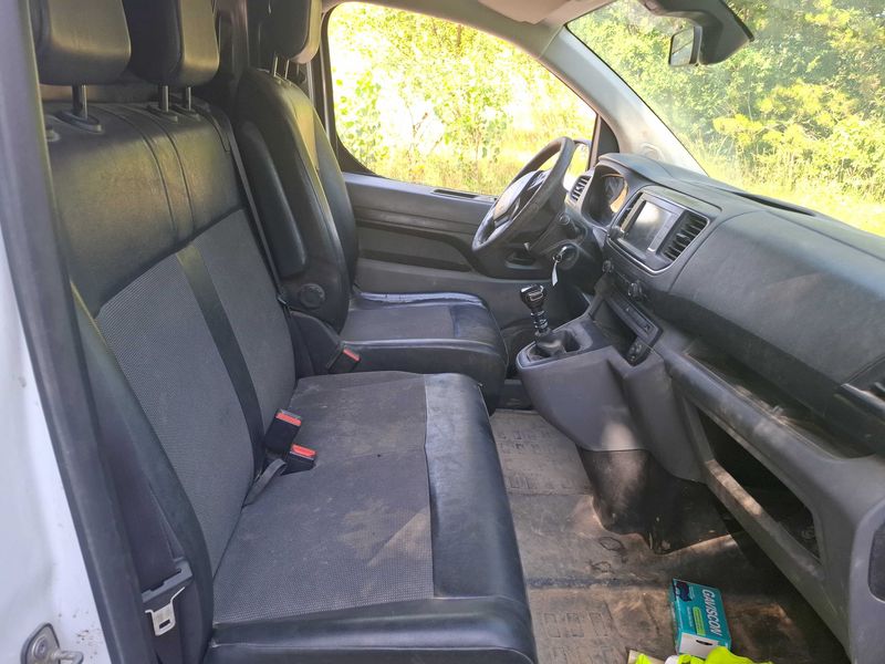 Peugeot Expert 1.5 Blue-HDi Premium L2 2019 – снимка 10