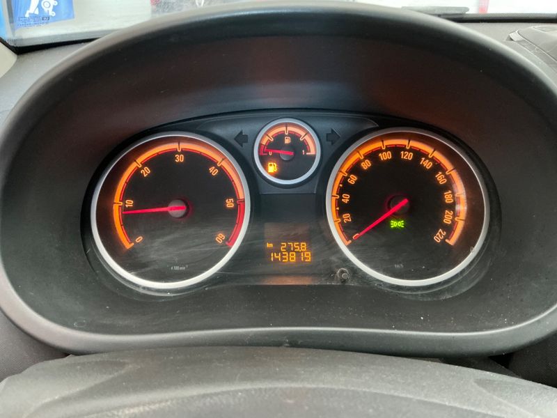 Opel Corsa 1.3 CDTI Cosmo 2009 – снимка 4