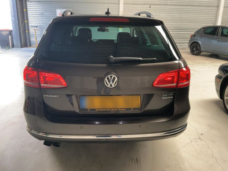 Volkswagen Passat 2.0 TDI Comfortline BlueMotion Tech 2012 – снимка 5