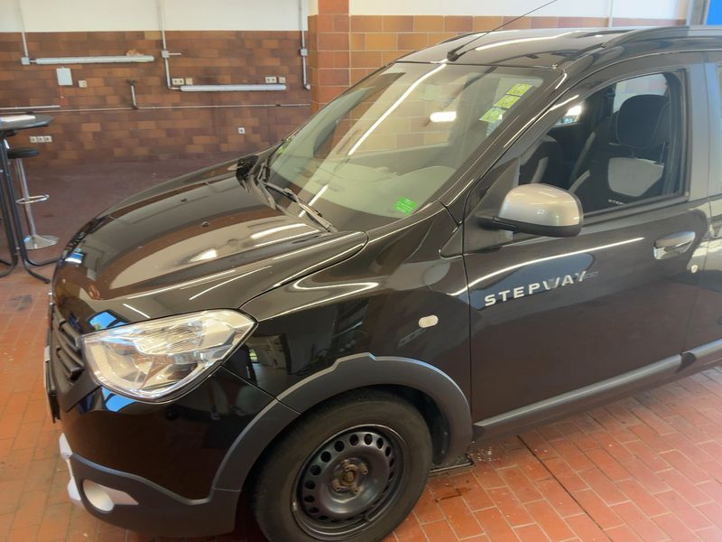 Dacia Lodgy 1.5 Blue dCi Stepway 2019 – снимка 2