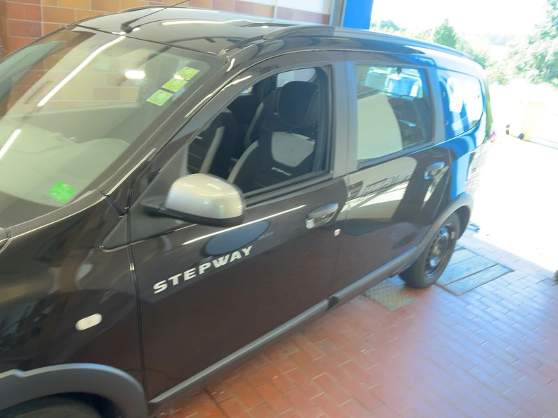 Dacia Lodgy 1.5 Blue dCi Stepway 2019 – снимка 4