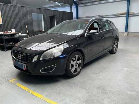 Volvo V60 2.0 D4 Summum 2011 – снимка 1