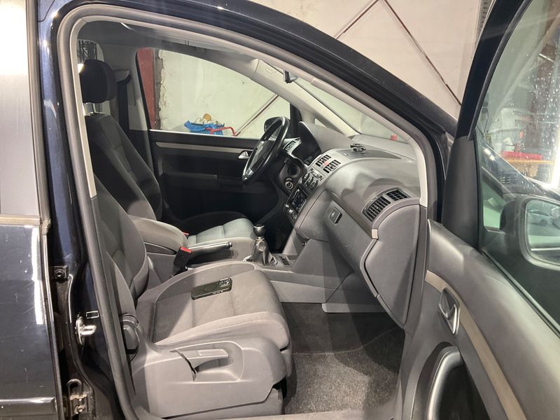 Volkswagen Touran 1.4 TSI Freestyle 2010 – снимка 3