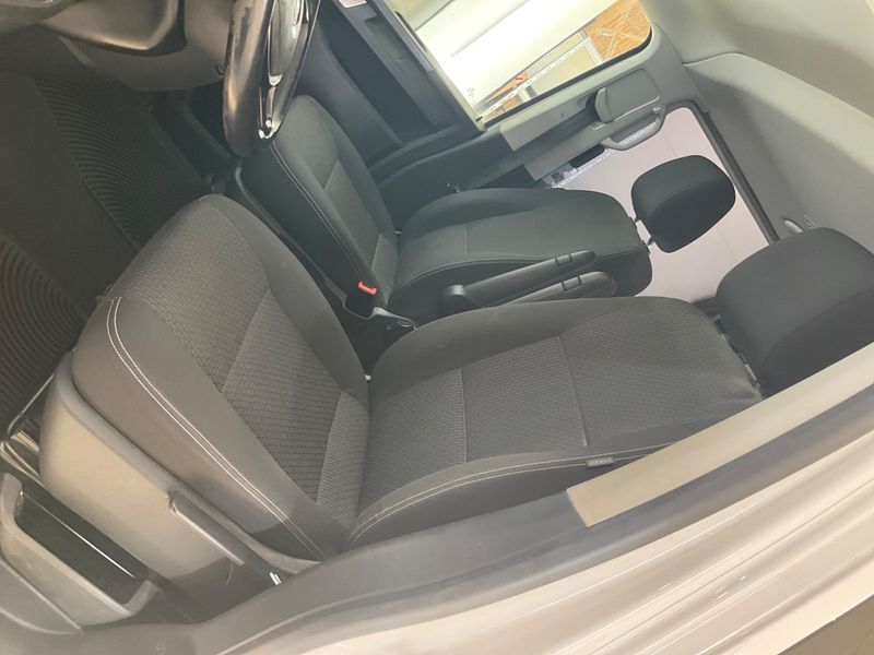 Volkswagen T6 Multivan 2.0 TDI Trendline 4Motion 2019 – снимка 35